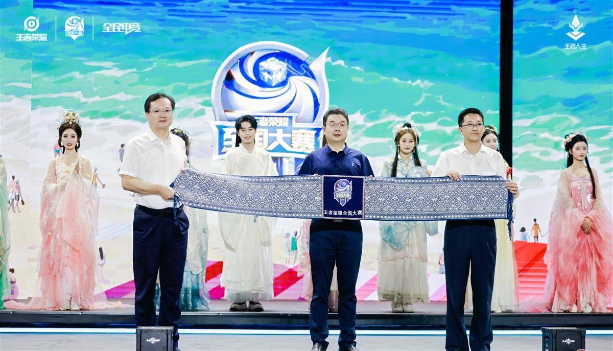 赛季皮肤全面升级！海量免费皮肤、皮肤碎片、限定皮肤、永久皮肤福利大放送